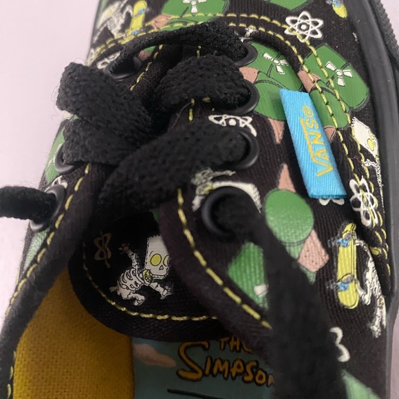 BNWOB - Limited Edition Simpsons Glow In The Dark VANS. Size 12 youth. - Picture 4 of 7